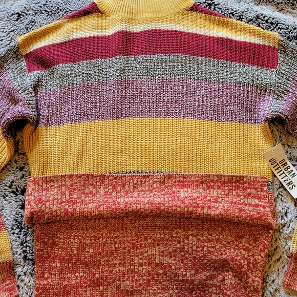 Urban Outfitters sweater - Picture 3 of 4